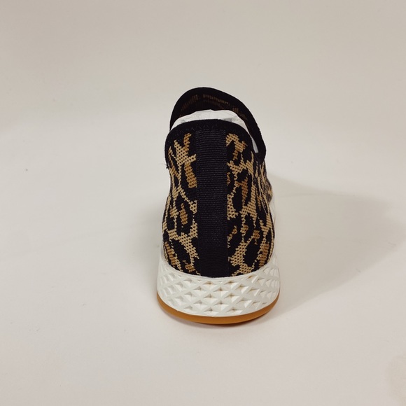 NEW J/SLIDES Leopard Tiger Knit Slip On Sneakers - Picture 4 of 9